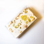 schijfje zachte nougat met pistache