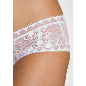 Chantelle – Day to Night – Shorty – C15F40 – Blanc