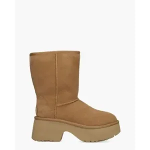 Ugg Classic Short New Heights Bruin Damesboots